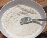 Foto del paso 7 de la receta: Bizcocho de manzana y uvas pasas