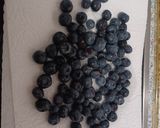 Áfonyás muffin ropogós morzsakalappal recept fázis 1 fotója