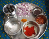 *க்ரீன் லாங் பீன்ஸ் மொழகு புரட்டி*(சுக்கா)(beans chukka recipe in tamil) ரெசிபி ஸ்டேப் 1 புகைப்படம்