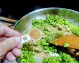 A picture of step 5 of Pea Samosas.