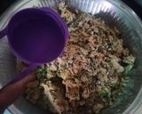 A picture of step 5 of Bajra Methi Achari Vada.