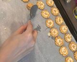 Foto langkah ke 3 dari resep Ginger Cookies with Almond on Top.
