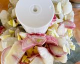 Hình bước làm 1 của món Cà Chua Nhồi Chả Tôm Quết Áp Chảo