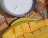 A picture of step 1 of Mango MilkShake.