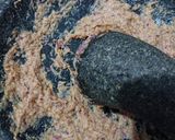 Foto langkah ke 1 dari resep Semur Tahu Telur khas Betawi.