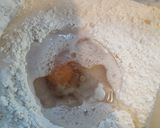 Foto del paso 2 de la receta: Pancitos de queso y cebolla