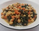 Foto del paso 5 de la receta: Garbanzos con espinacas🥬