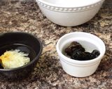 รูปขั้นตอนการทำที่ 1 ของ ยำสาหร่ายวากาเมะ Wagame Seaweed Salad