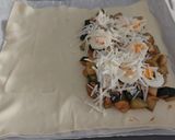 Foto del paso 6 de la receta Empanada de Hojaldre con Calabacín, Queso y Huevo con sabor mexicano 🇲🇽
