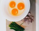 Hình bước làm 1 của món Trứng rán