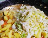 A picture of step 4 of Cabbage mixed veg.