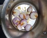 ભરવા પ્યાજ કી સબ્જી(Bharwa Pyaz Ki Sabji Recipe In Gujarati) રેસીપી સ્ટેપ4ફોટો