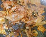 รูปขั้นตอนการทำที่ 2 ของ ข้าวผัดกิมจิหมูชาชู