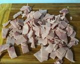 Une image de l'étape 9 de Salade de riz vert au jambon, concombre, poivrons, tomates et olives noires.
