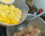Foto del paso 1 de la receta: Caldo de pollo 🐔 (bien cargado) 😋