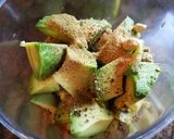 Foto del paso 4 de la receta: Hummus de aguacate y garbanzos con miso