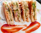 वेज पेस्तो सैंडविच(VEG POSTO SANDWICH RECIPE IN HINDI) रेसिपी चरण 3 फोटो