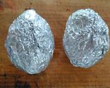 Foto del paso 2 de la receta: Papa horneada rellena de 3 quesos
