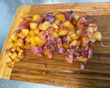 Une image de l'étape 11 de Salade de melon et fruits du jardin au jus d’agrumes.