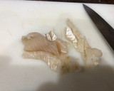 Foto del paso 2 de la receta: Tostada de Bacalao semisalado con lámina de ajo y aceite VIDALIM