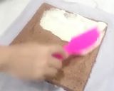 Foto langkah ke 10 dari resep Roll cake brownies batik.