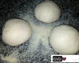 صورة لخطوة 3 من وصفة خبز السميد في الفرن اخف من الريشه