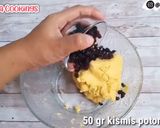 Foto langkah ke 3 dari resep Cookies Kismis Teflon 3 Bahan.