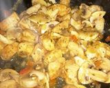 A picture of step 1 of Chicken 'and Mushroom Penne.