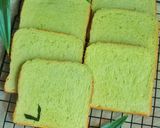 Foto langkah ke 8 dari resep Roti Tawar Pandan.
