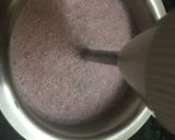 A picture of step 3 of Strawberry-Apple smoothie with cinnamon powder.