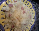 Foto del paso 3 de la receta: Arroz a la cubana con huevo, leche y salchichas