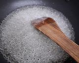 A picture of step 2 of Lauki ki burfi.