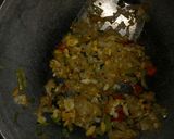 Foto langkah ke 6 dari resep Kwetiaw Goreng Orak Arik.