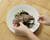 Foto langkah ke 12 dari resep Steak Daging Lokal & Saus Jamur Devina Hermawan.