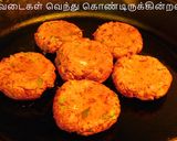 A picture of step 2 of Beet root patties.