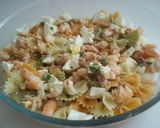 Foto del paso 8 de la receta: Ensalada de pasta vegetal, queso blanco, atún y huevo