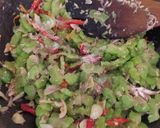 Foto langkah ke 5 dari resep Tumis pare rebon kepala cumi.