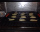 Hình bước làm 5 của món Madeleines