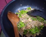รูปขั้นตอนการทำที่ 3 ของ ผัดดอกขจร,ไข่,หมูสับ,เส้นบุกนุ่ม - คีโต
