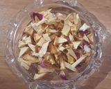 عکس مرحله 1 از دستور چای سیب معطر