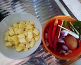 Foto langkah ke 1 dari resep Balado ayam kentang.