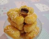 Foto langkah ke 5 dari resep Kue Kering Kurma Keju.
