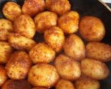 A picture of step 1 of Dum aloo.