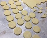 A picture of step 7 of Norali’s Famous Alfajores.