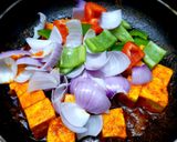 A picture of step 3 of Restaurant style kadai paneer.