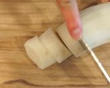 A picture of step 1 of Taiwanese-Style Homemade Chicken Soup Stock.