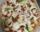 Foto del paso 3 de la receta: Pizza de espelta integral con calabacín, queso feta... etc