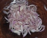 A picture of step 2 of Pot vegetable rice.