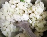 காலிபிளவர் கிரேவி(Cauliflower gravy recipe in tamil) ரெசிபி ஸ்டேப் 2 புகைப்படம்