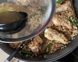Foto del paso 4 de la receta: Arroz integral con pollo y langostinos
